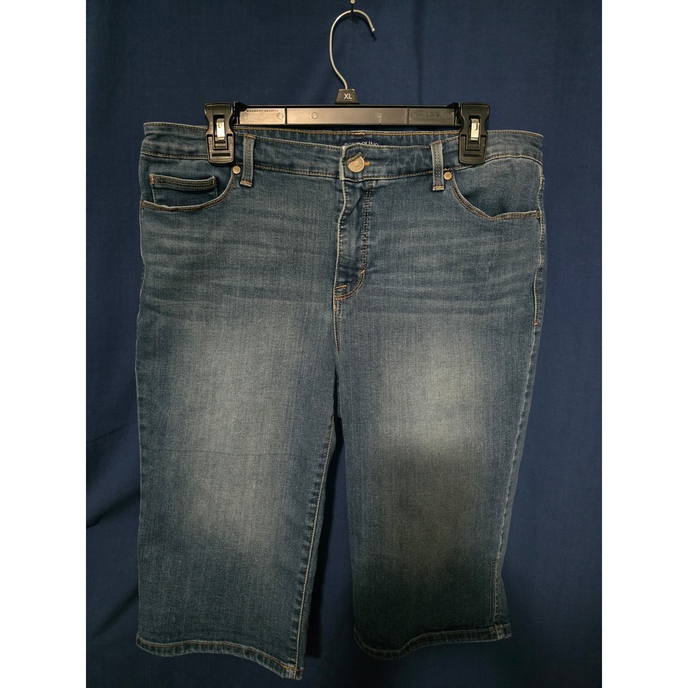 Bandolino Mandie Womens Blue Denim Bermuda Shorts Medium Wash Size 10 Stretch